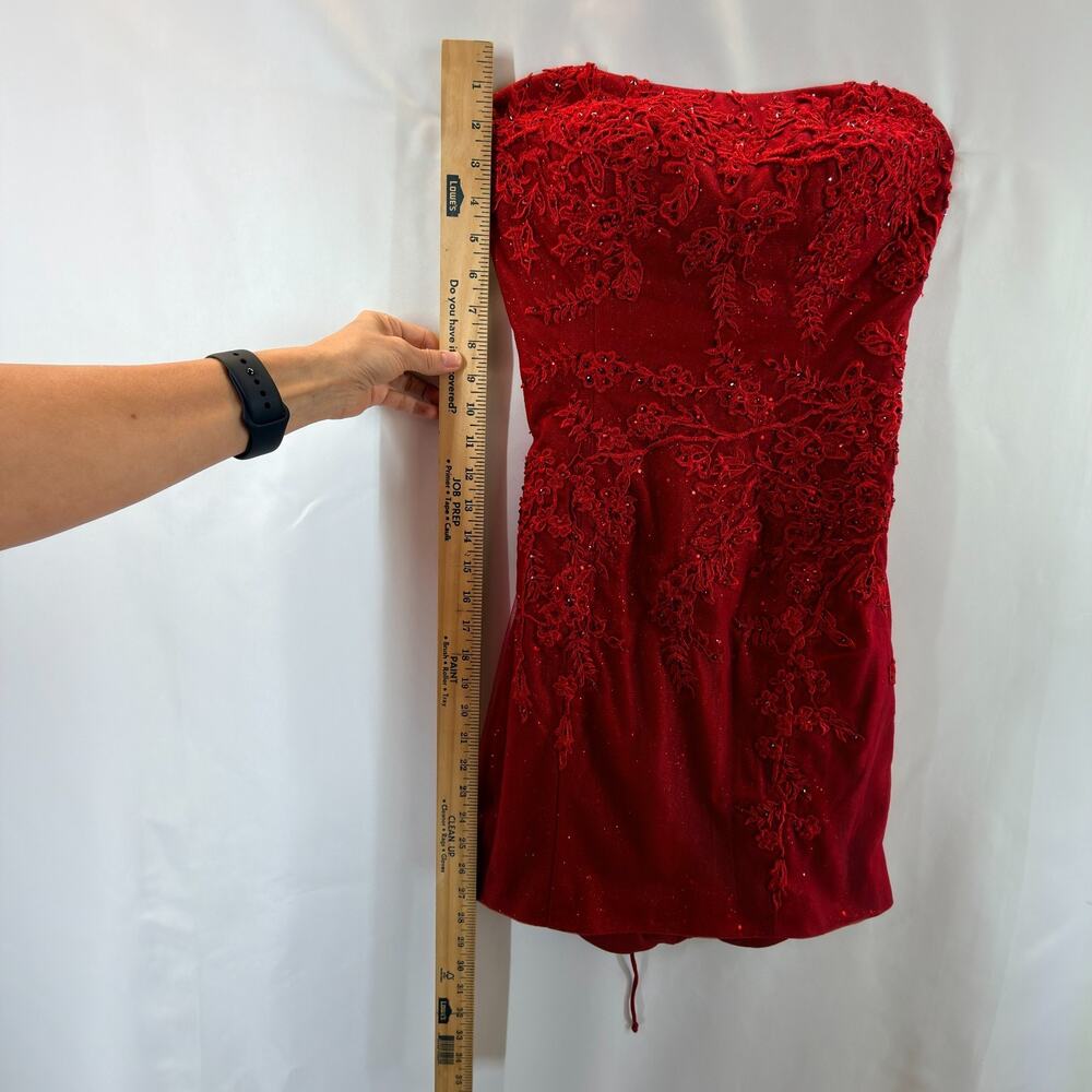 Camille La Vie Red Lace Short Dress Size 8 Spaghetti Straps Fitted Cocktail Prom - Picture 9 of 12